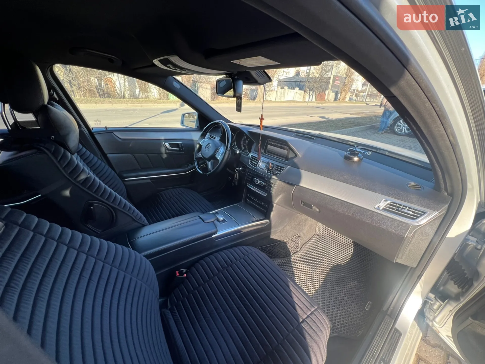 2013 Mercedes-Benz E-klasse - мініатюра 6
