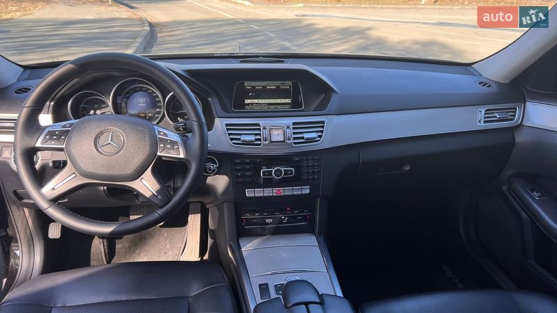 Седан Mercedes-Benz E-Class 2014 в Буче