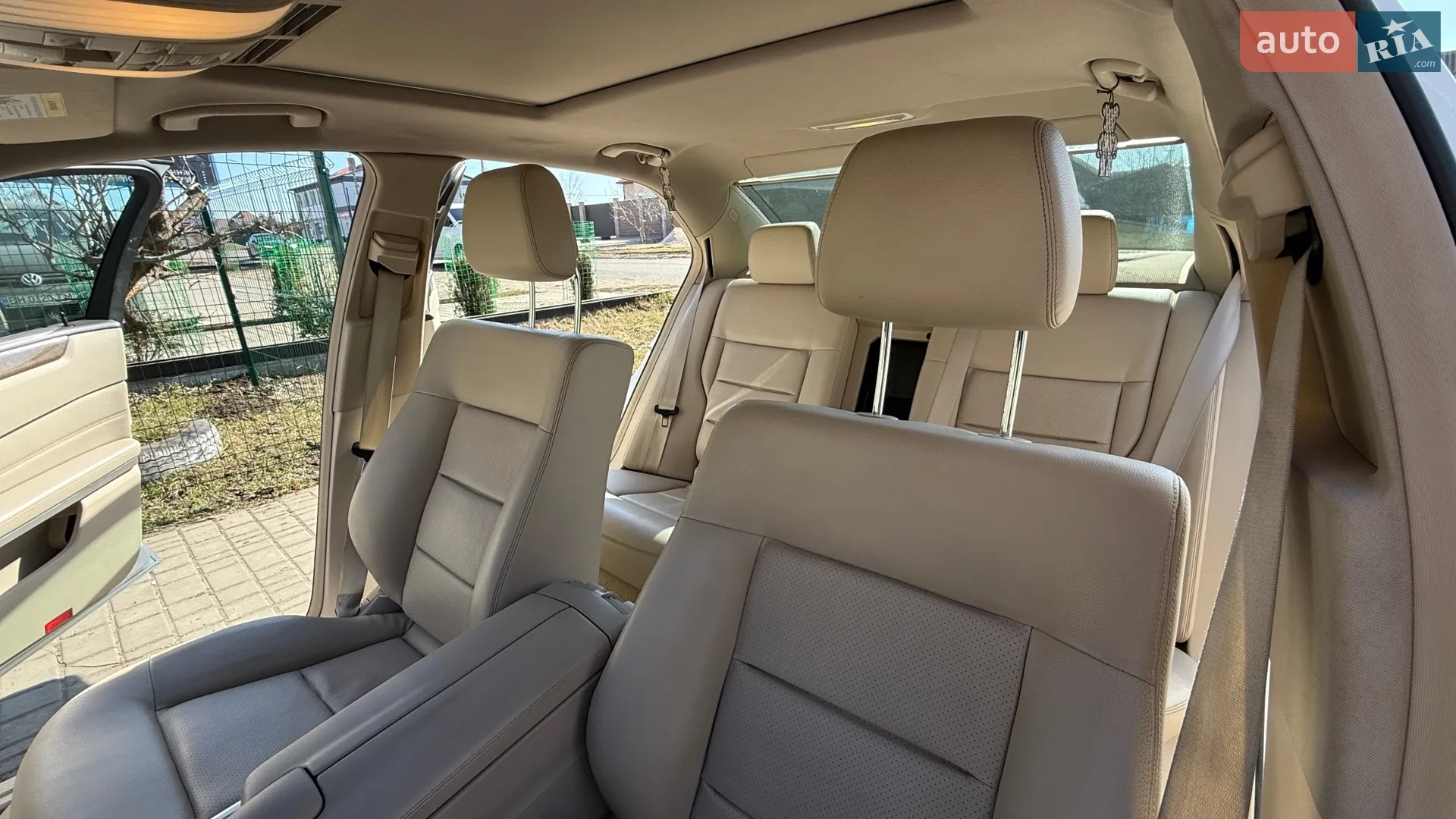 2013 Mercedes-Benz E-klasse - мініатюра 6