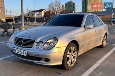 Седан Mercedes-Benz E-Class 2003 в Києві