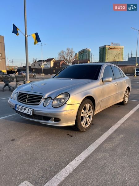 Mercedes-Benz E-Class 2003