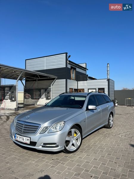 Mercedes-Benz E-Class 2011