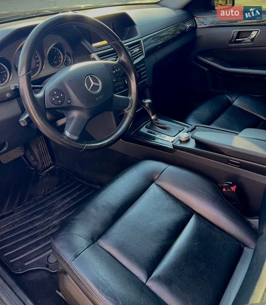 Седан Mercedes-Benz E-Class 2009 в Киеве