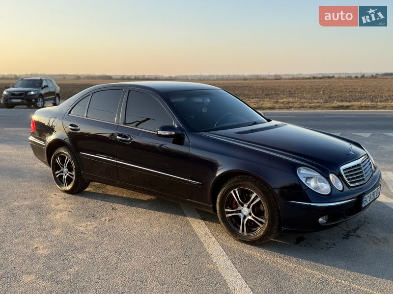 Mercedes-Benz E-Class 2002