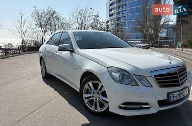 Седан Mercedes-Benz E-Class 2012 в Одесі