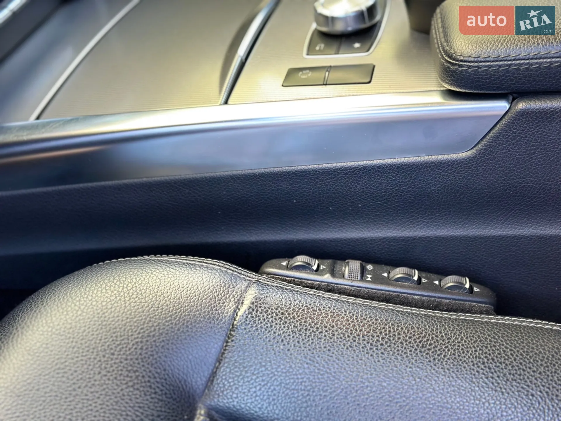 2013 Mercedes-Benz E-klasse - мініатюра 35