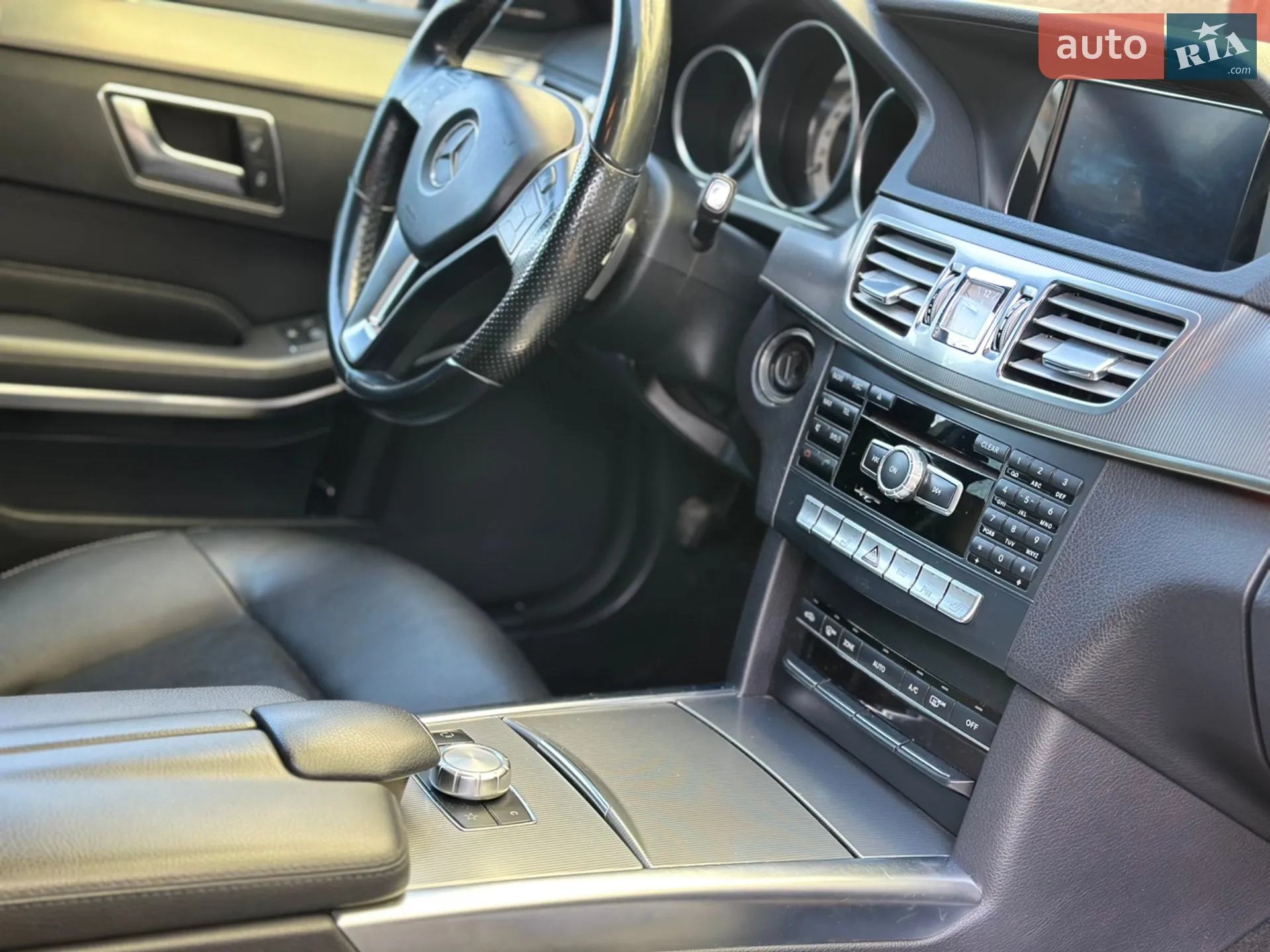 2013 Mercedes-Benz E-klasse - мініатюра 38