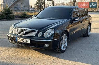 Седан Mercedes-Benz E-Class 2002 в Пустомитах