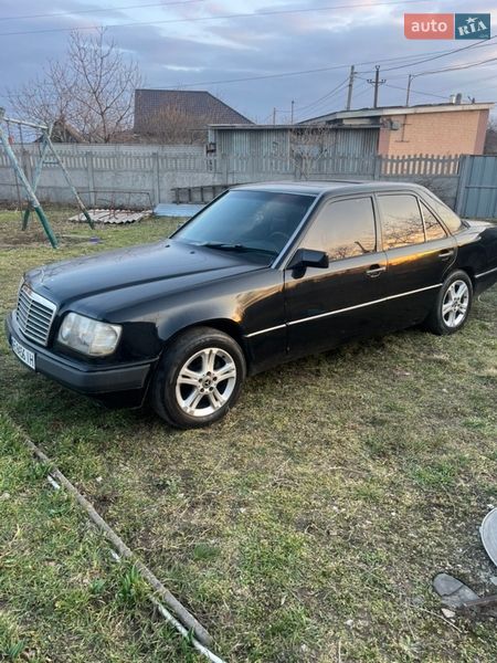 Mercedes-Benz E-Class 1986