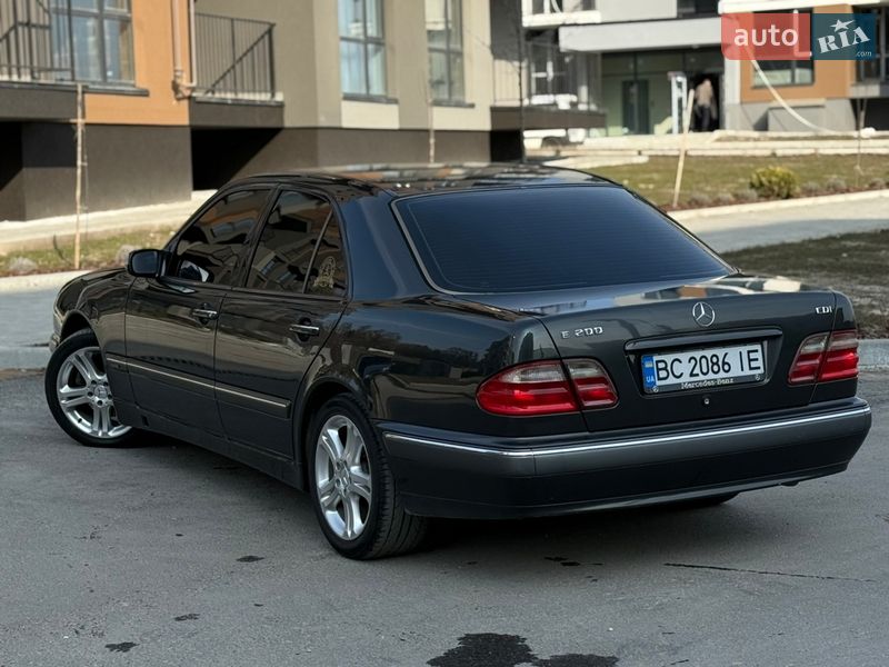 Седан Mercedes-Benz E-Class 2000 в Тернополе