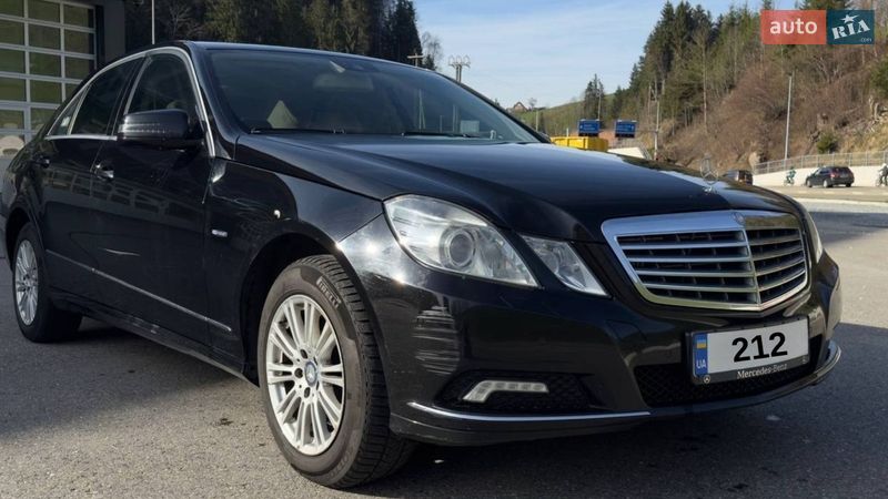 Седан Mercedes-Benz E-Class 2010 в Киеве