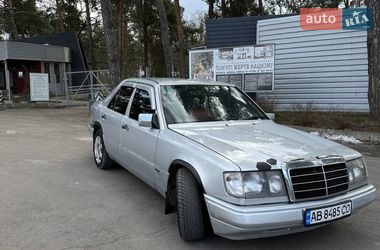 Седан Mercedes-Benz E-Class 1991 в Виннице