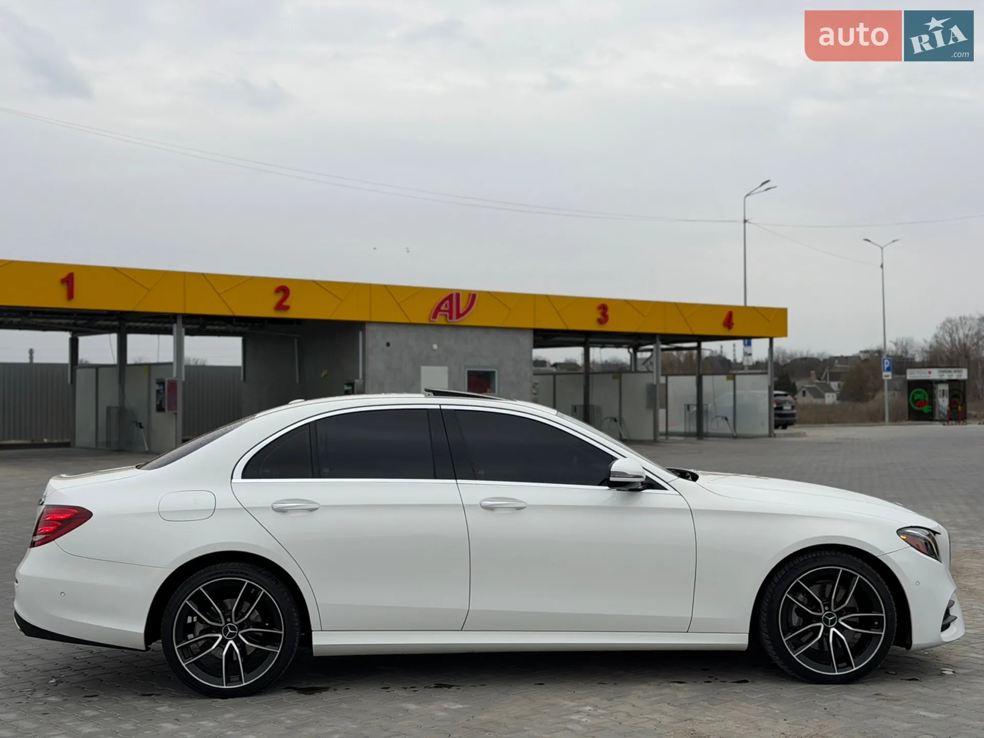 2017 Mercedes-Benz E-klasse - мініатюра 11
