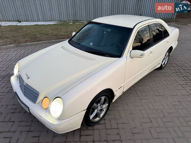 Mercedes-Benz E-Class 2000 Mercedes-Benz E-Class 2000