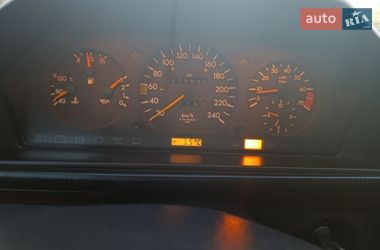 Седан Mercedes-Benz E-Class 1994 в Старой Выжевке