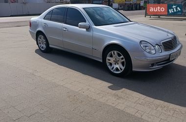 Седан Mercedes-Benz E-Class 2005 в Тячеве