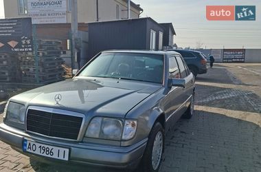 Седан Mercedes-Benz E-Class 1995 в Києві