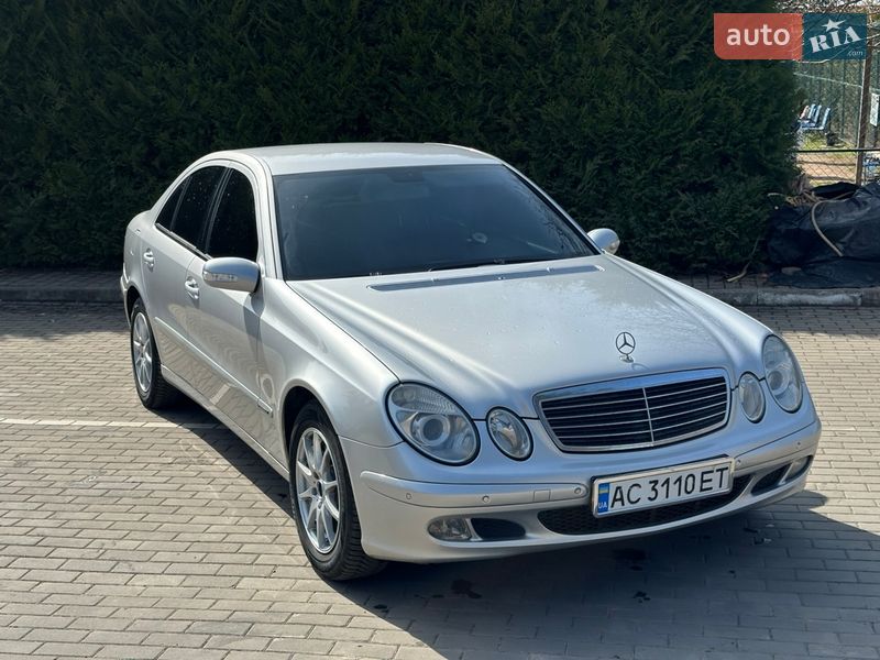 Mercedes-Benz E-Class 2005