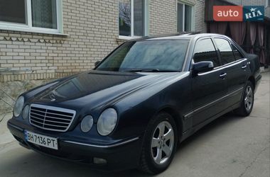 Седан Mercedes-Benz E-Class 2000 в Бершади