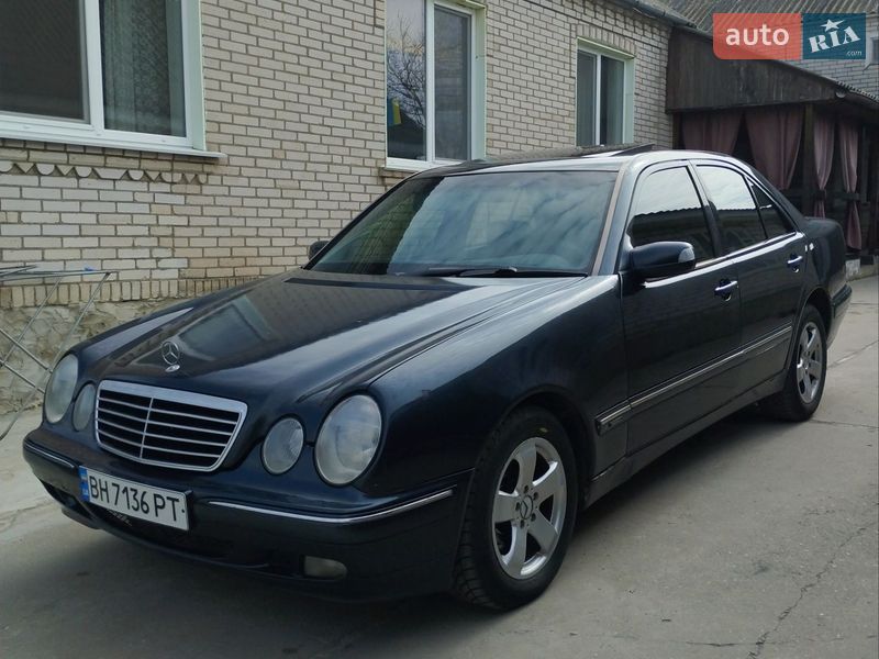 Mercedes-Benz E-Class 2000