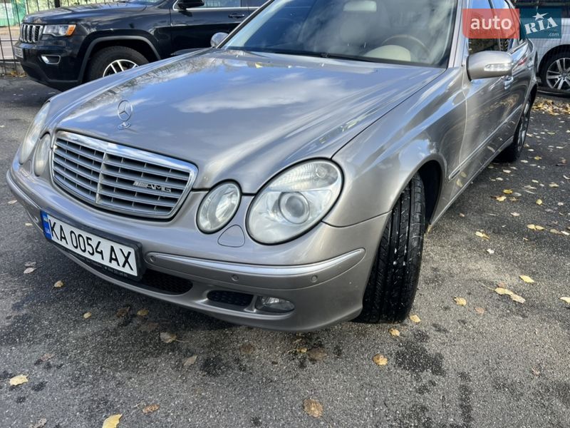 Mercedes-Benz E-Class 2005