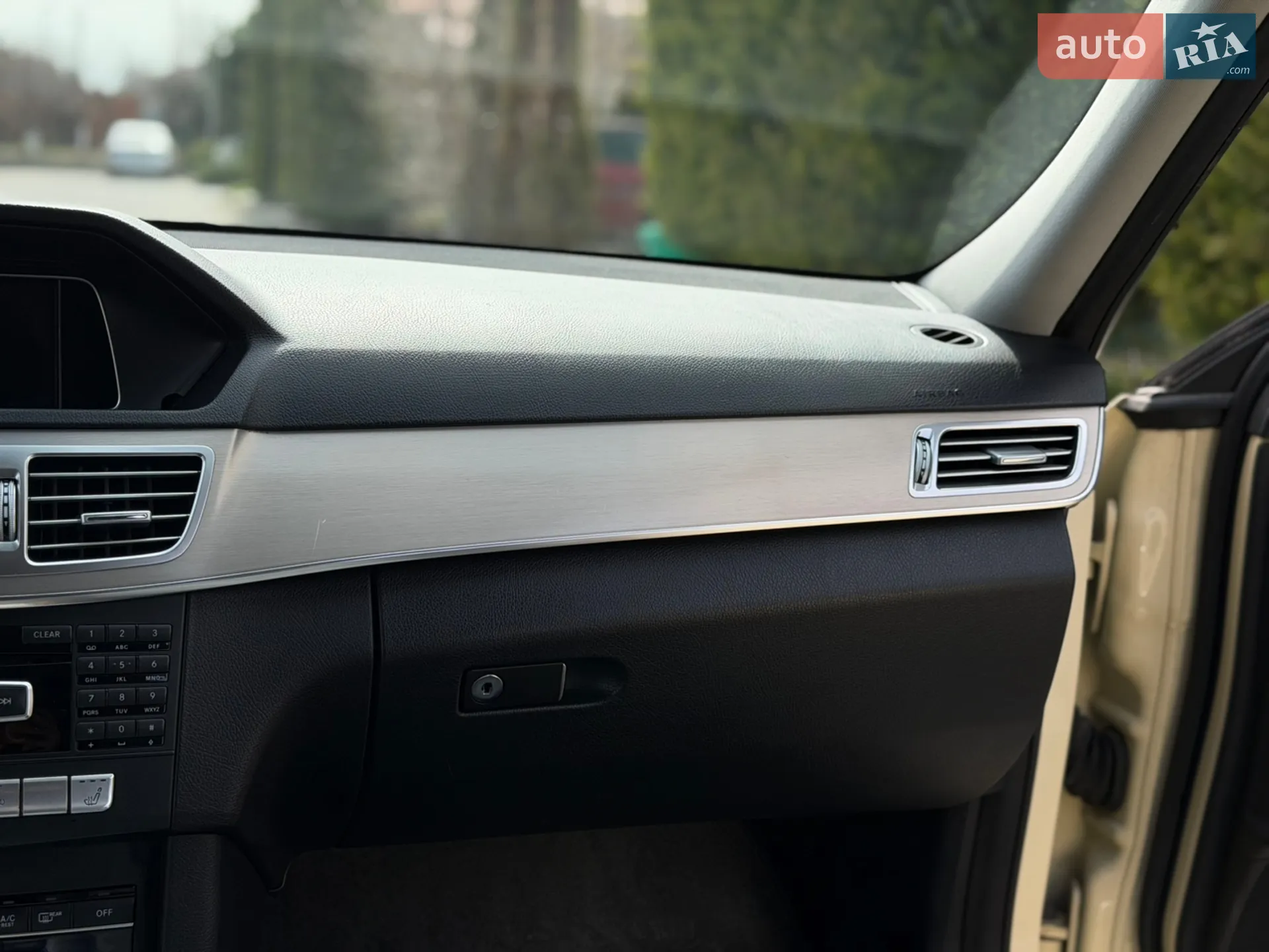 2015 Mercedes-Benz E-klasse - мініатюра 24