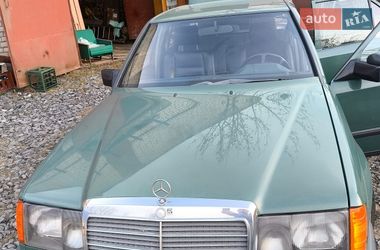 Седан Mercedes-Benz E-Class 1989 в Шепетовке