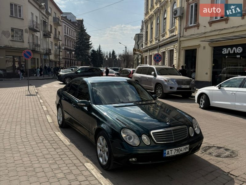 Mercedes-Benz E-Class 2005