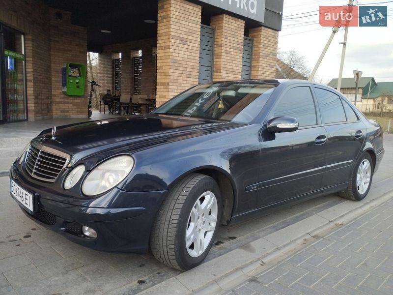 Седан Mercedes-Benz E-Class 2002 в Білки