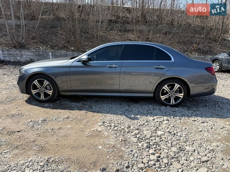 Седан Mercedes-Benz E-Class 2019 в Киеве