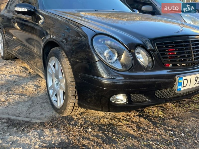 Седан Mercedes-Benz E-Class 2004 в Арцизе