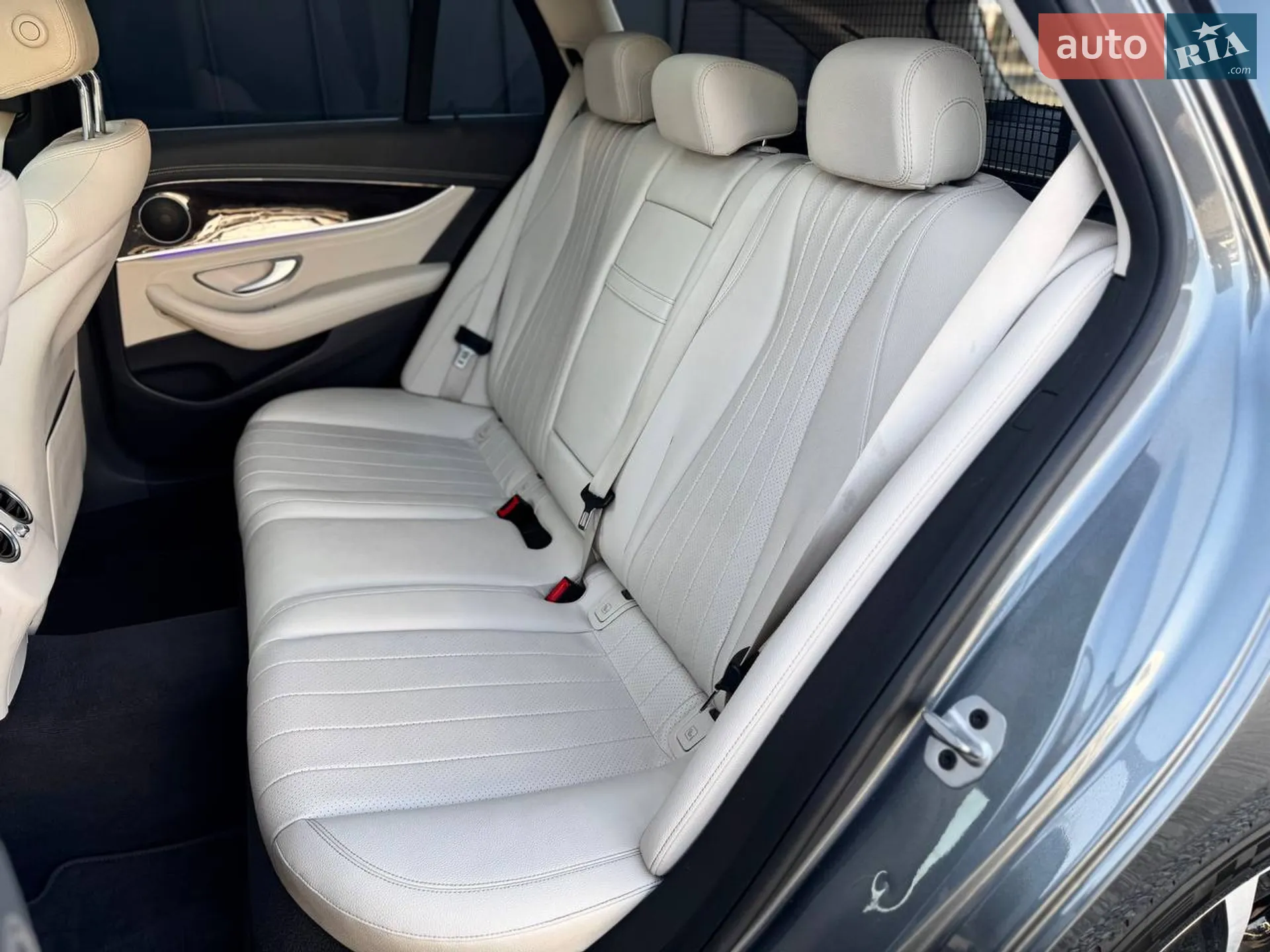 2020 Mercedes-Benz E-klasse - мініатюра 31