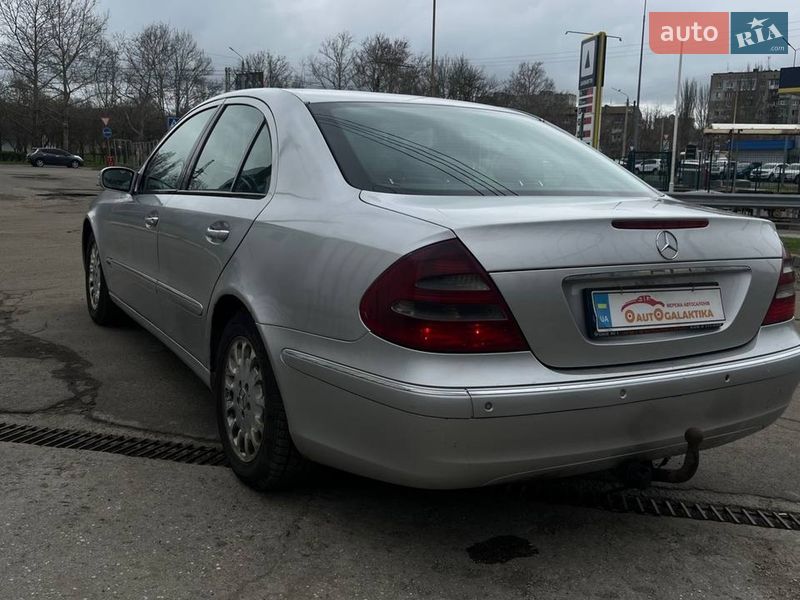 Седан Mercedes-Benz E-Class 2002 в Николаеве