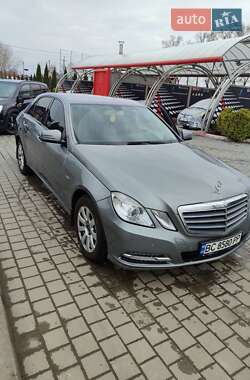 Седан Mercedes-Benz E-Class 2012 в Самборі