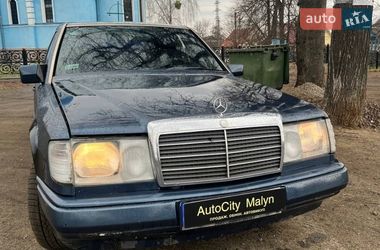 Седан Mercedes-Benz E-Class 1988 в Малине