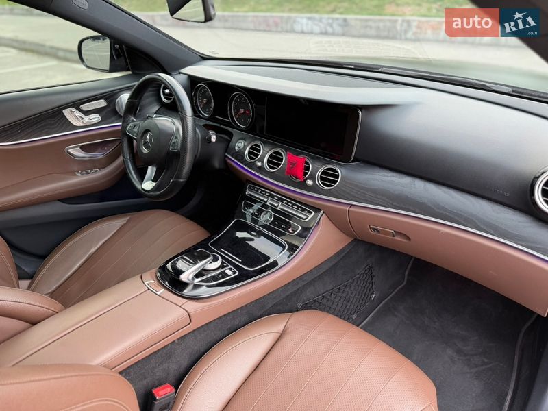 Седан Mercedes-Benz E-Class 2016 в Киеве