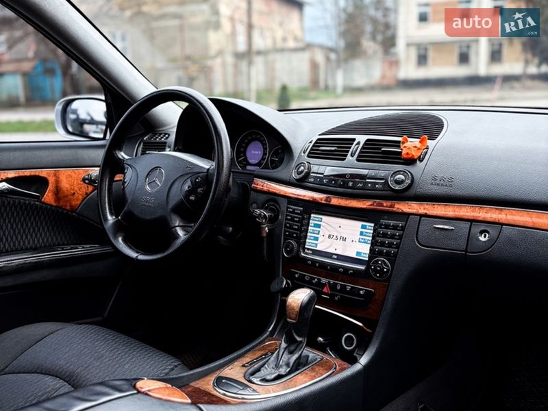 Универсал Mercedes-Benz E-Class 2003 в Черновцах