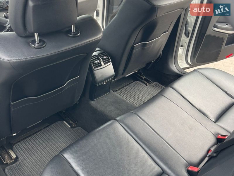 Седан Mercedes-Benz E-Class 2011 в Ровно