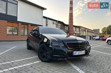 Седан Mercedes-Benz E-Class 2011 в Бучачі