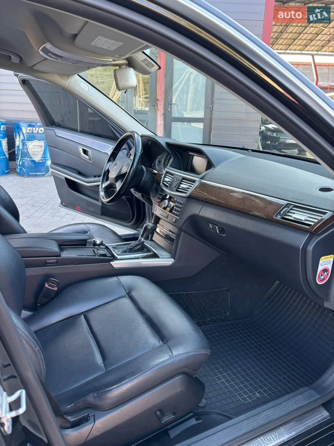 2010 Mercedes-Benz E-klasse - мініатюра 30