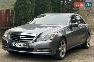 Седан Mercedes-Benz E-Class 2011 в Ужгороді
