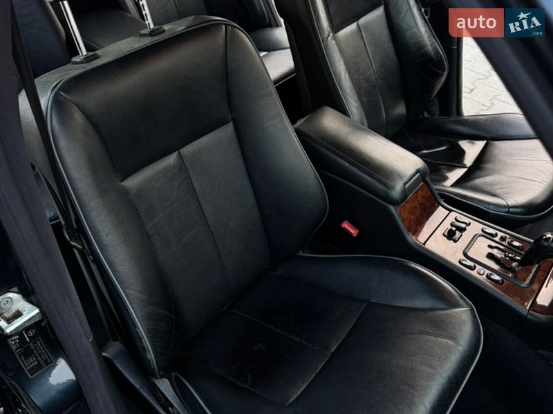 Седан Mercedes-Benz E-Class 2001 в Львове