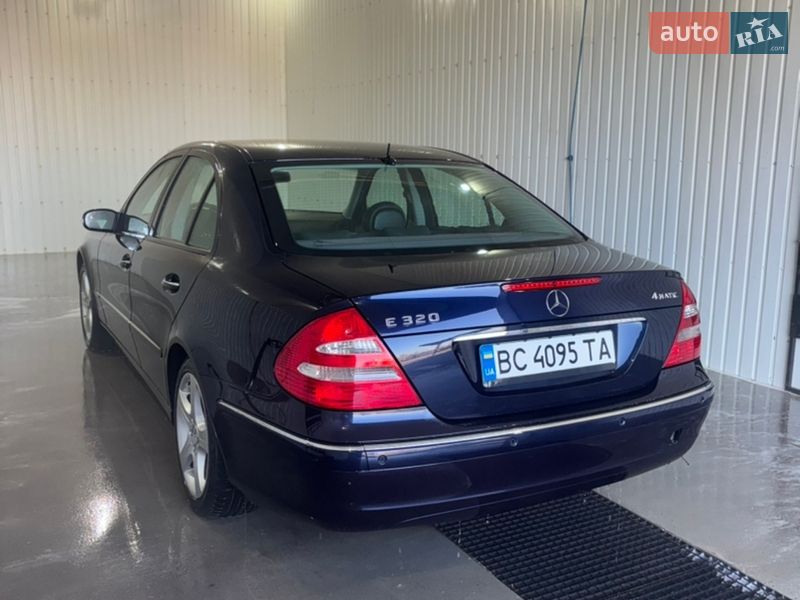 Mercedes-Benz E-Class 2004