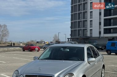 Седан Mercedes-Benz E-Class 2001 в Черкассах