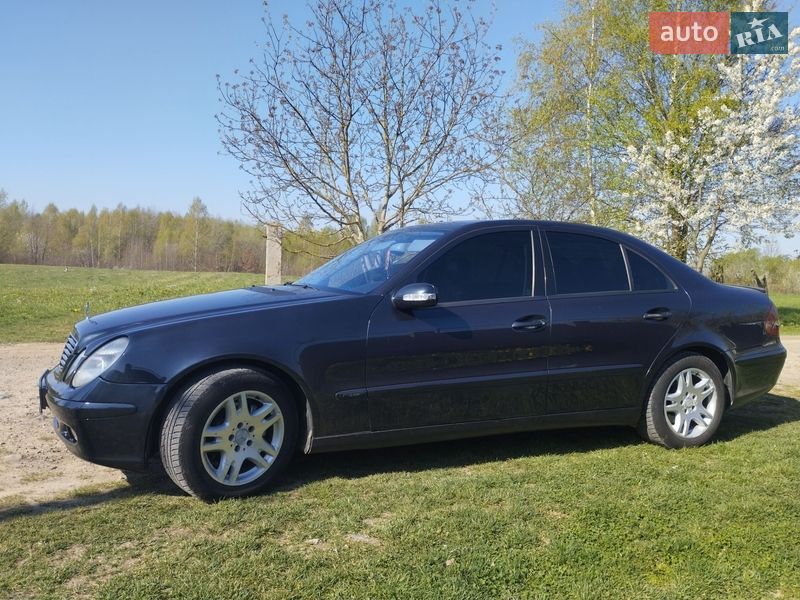 Седан Mercedes-Benz E-Class 2002 в Білки