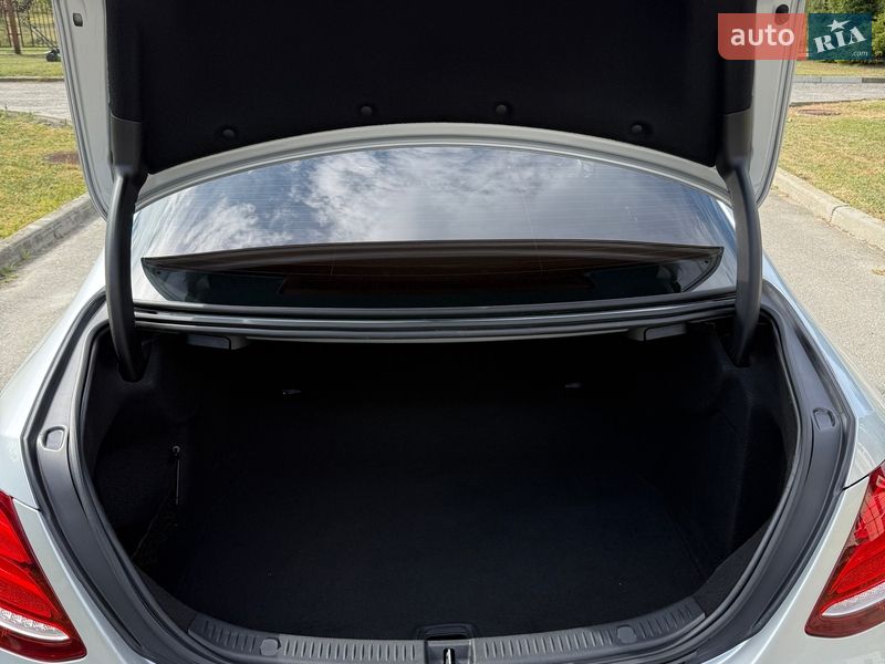 Седан Mercedes-Benz E-Class 2018 в Киеве