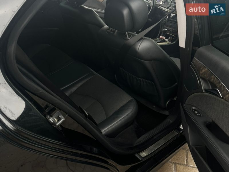 Седан Mercedes-Benz E-Class 2007 в Луцке