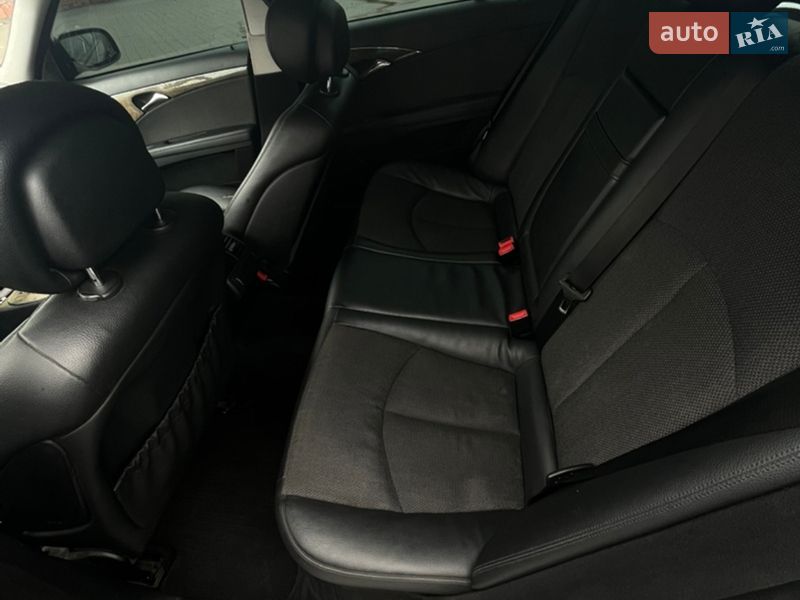 Седан Mercedes-Benz E-Class 2007 в Луцке