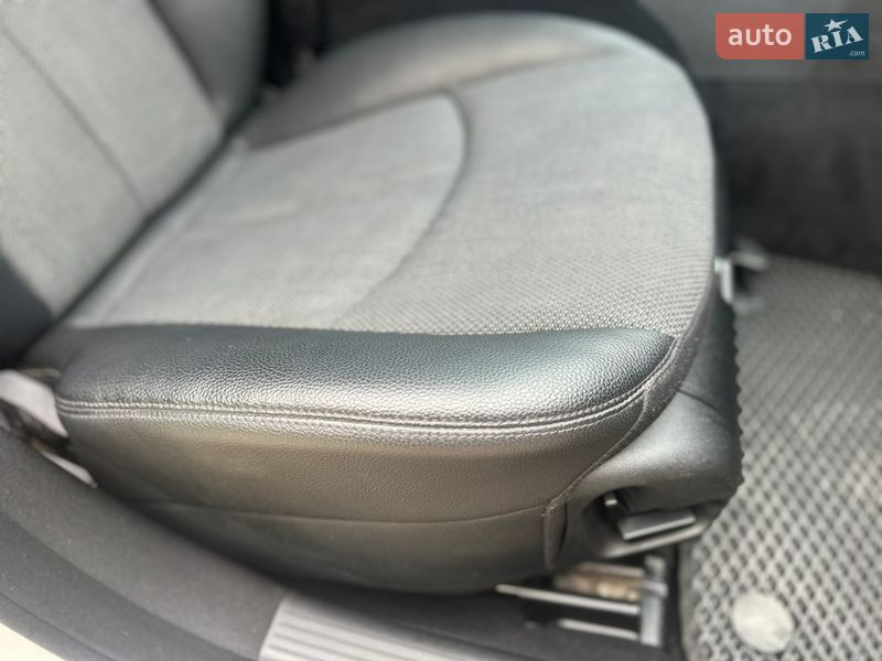 Седан Mercedes-Benz E-Class 2006 в Одессе