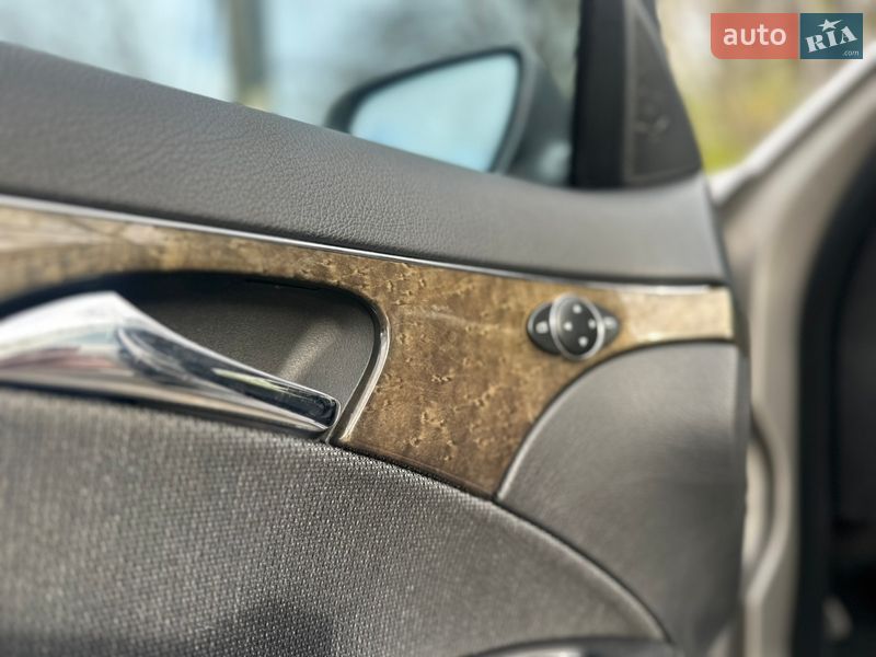 Седан Mercedes-Benz E-Class 2006 в Одессе